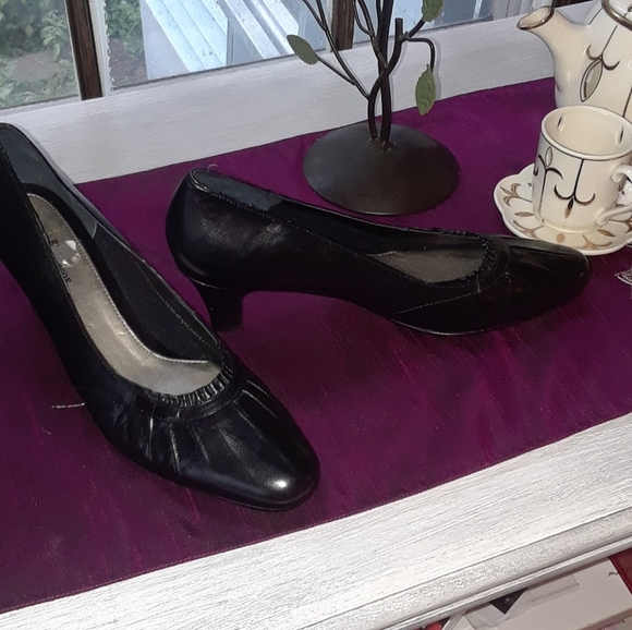 Size 8 Ros Hommerson black leather high heels - Picture 3 of 10